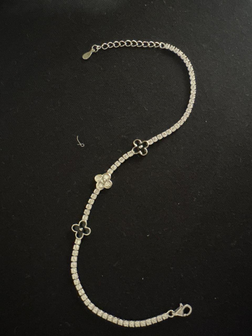 BLACK BLOSSOM TENNIS BRACELET