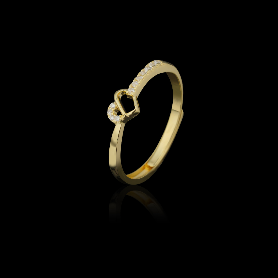 Heart Center Gold Ring